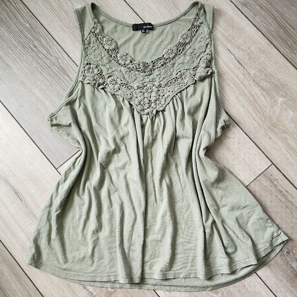 Women's XL green and lace tank